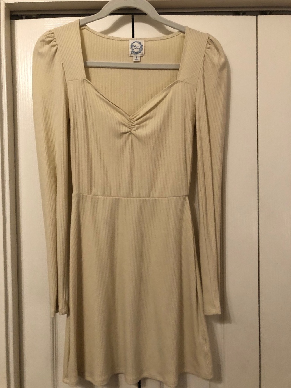 Pretty Long-Sleeve Knit Dress